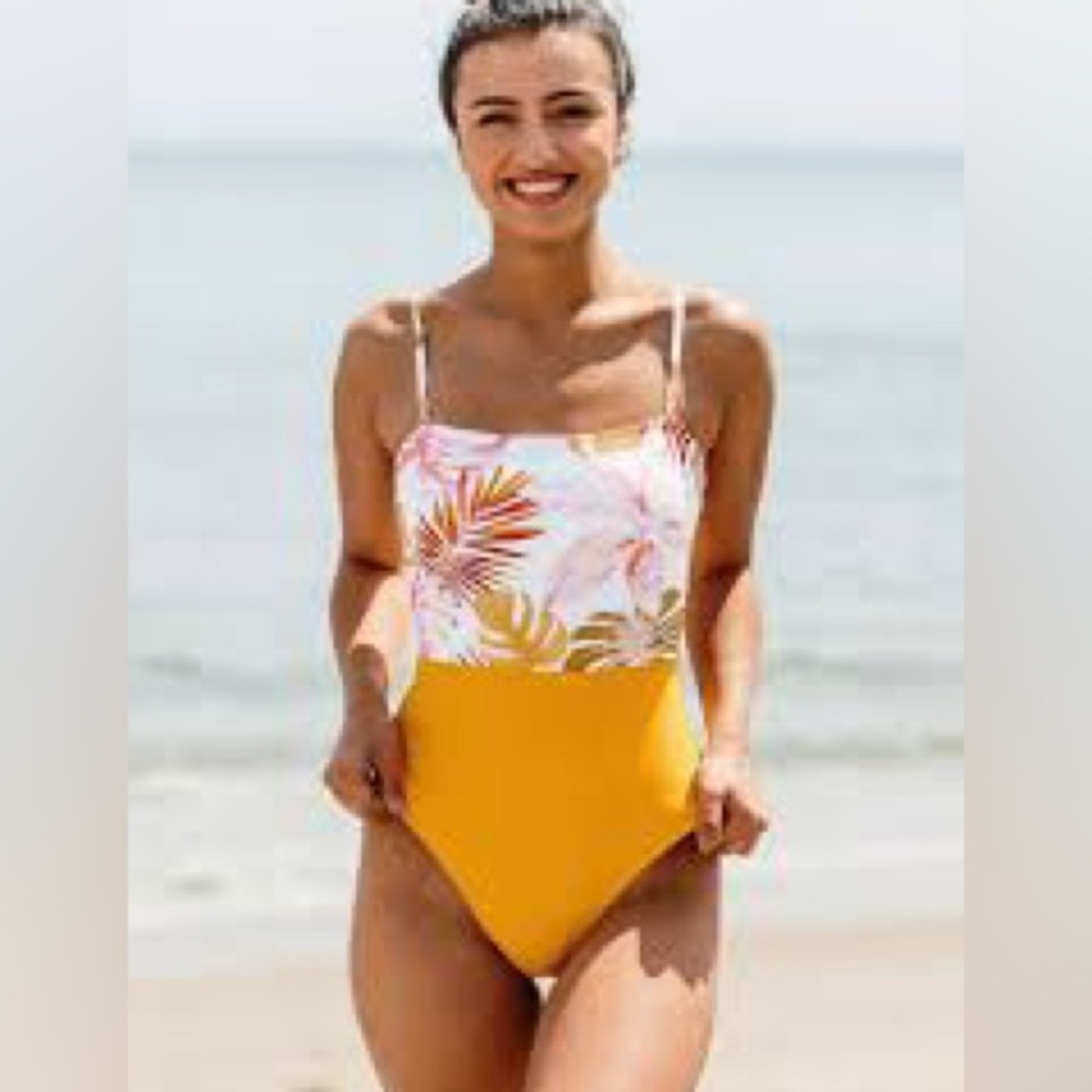 Women’s Tropical Floral One-Piece Swimsuit - Yellow